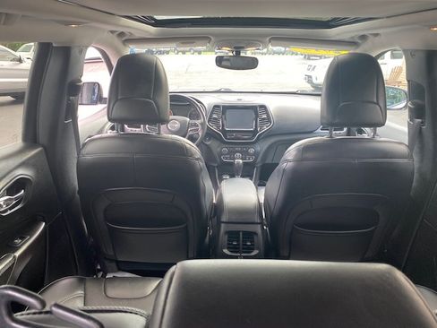 Used 2019 Jeep Cherokee Limited image 17