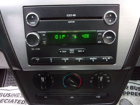 Used 2009 Ford Fusion SE image 10