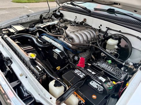 Used 2004 Toyota Tacoma 2WD Xtracab PreRunner V6 image 25