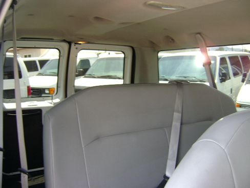 Used 2009 Ford E-150 and Econoline 150 image 16