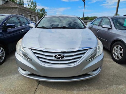 Used 2011 Hyundai Sonata GLS image 2