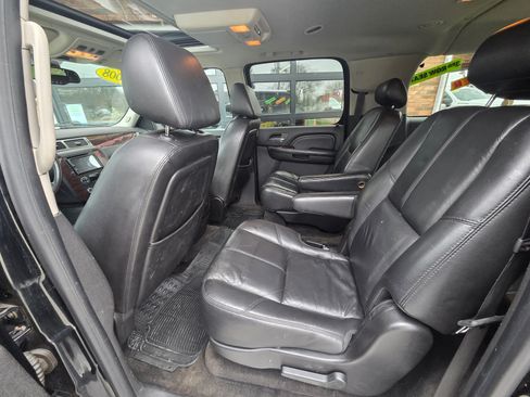 Used 2008 GMC Yukon XL Denali image 4