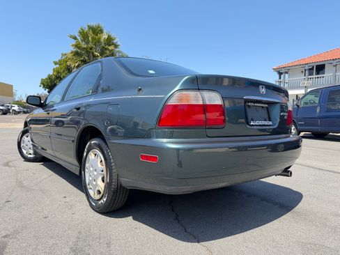 Used 1996 Honda Accord DX image 7