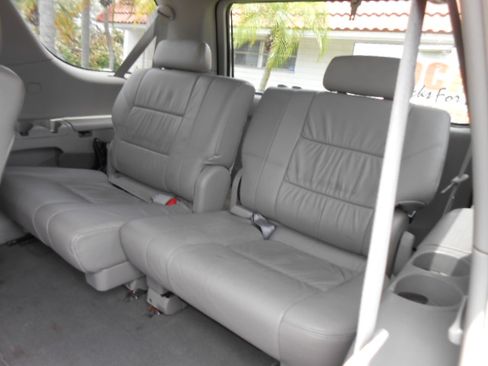 Used 2006 Toyota Sequoia 2WD SR5 image 15