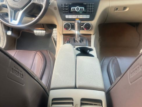 Used 2013 Mercedes-Benz C 250 image 7