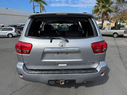 Used 2012 Toyota Sequoia Platinum image 7