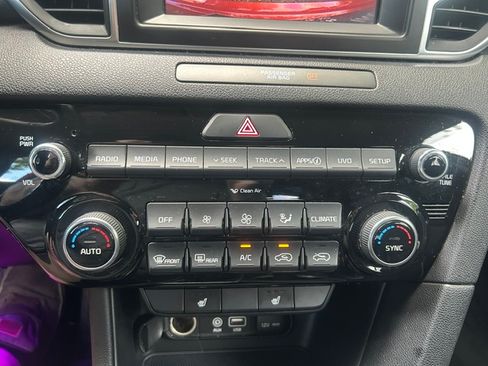 Used 2019 Kia Sportage FWD EX image 17