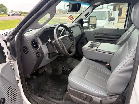 Used 2016 Ford F250 AWD/4WD image 7