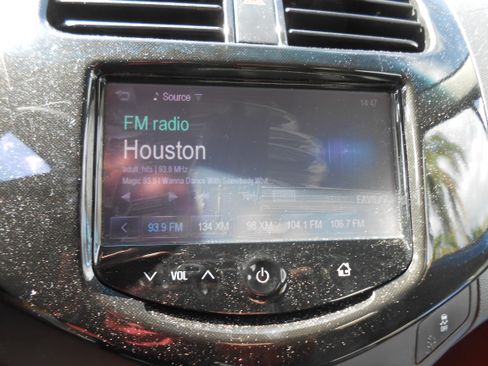 Used 2014 Chevrolet Spark LT image 15