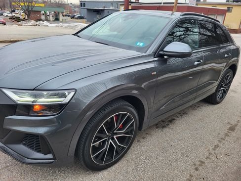 Used 2021 Audi Q8 Premium Plus image 4