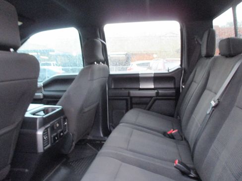 Used 2017 Ford F150 4x4 SuperCrew image 6