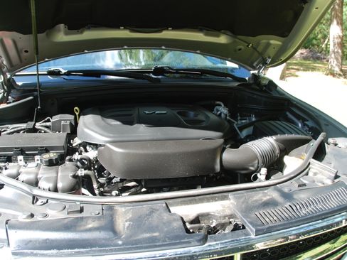 Used 2018 Dodge Durango SXT image 28