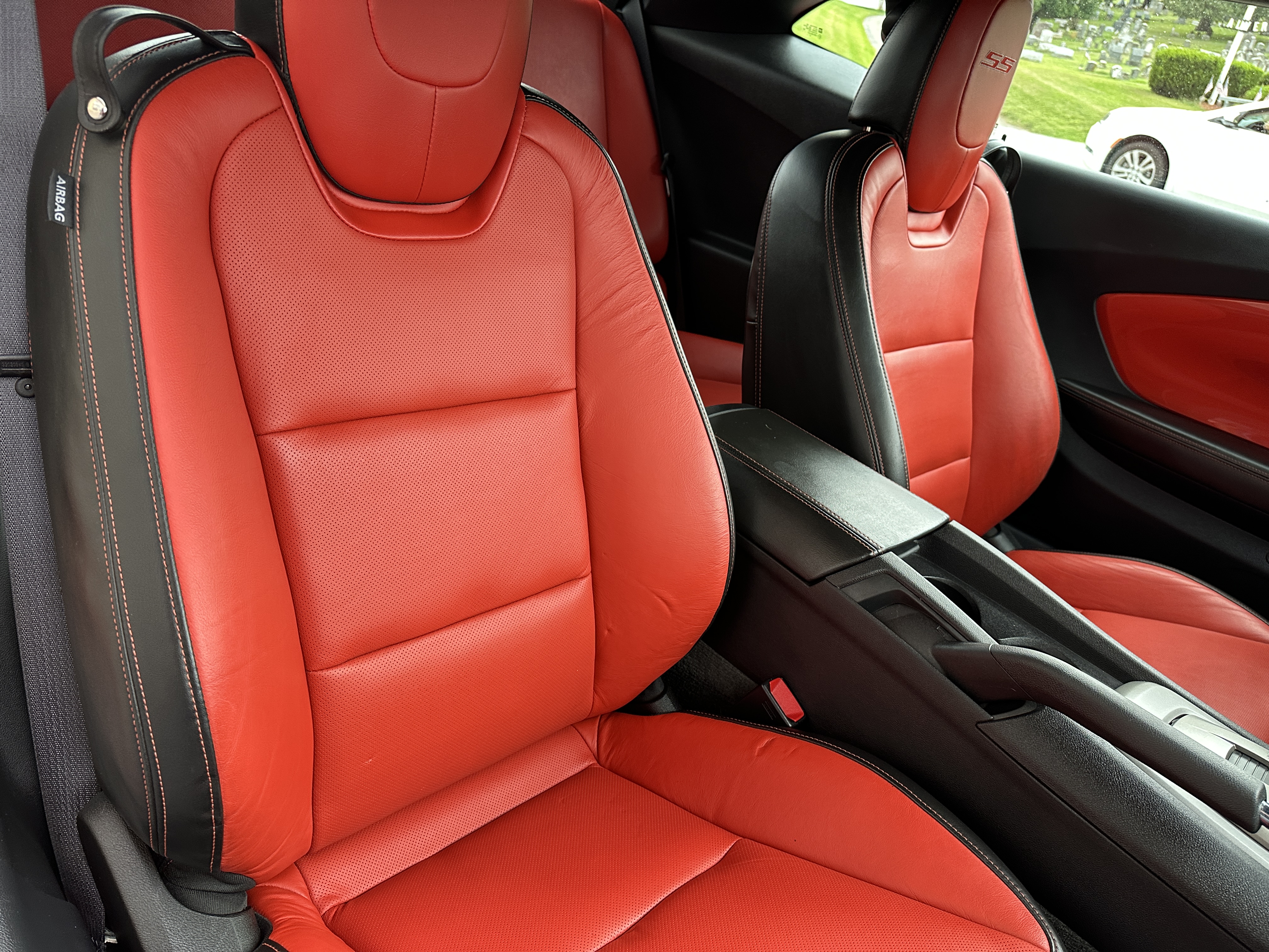 Used 2010 Chevrolet Camaro SS Coupe w/ 2SS RWD image 14