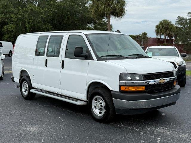 Used 2025 Chevrolet Express 2500 UNAVAIL RWD image 7