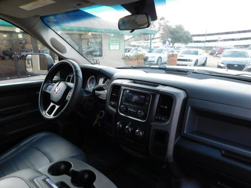 Used 2017 RAM 3500 Tradesman image 18