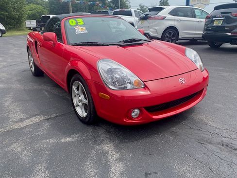 Used 2003 Toyota MR2 Spyder UNAVAIL RWD image 10