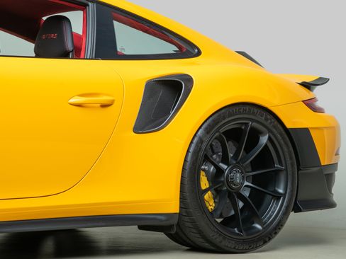 Used 2018 Porsche 911 GT2 RS image 59