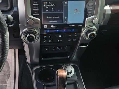 Used 2021 Toyota 4Runner Limited image 12