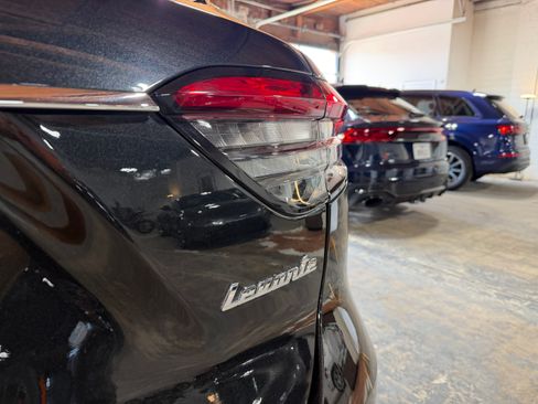 Used 2022 Maserati Levante GT AWD/4WD image 16