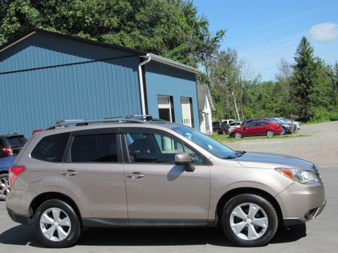 Used 2014 Subaru Forester 2.5i Premium AWD/4WD image 12