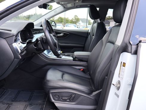 Used 2023 Audi Q8 Premium Plus image 15