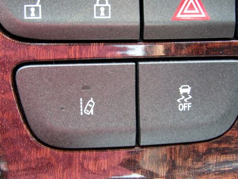 Used 2013 Chevrolet Malibu LTZ FWD image 25
