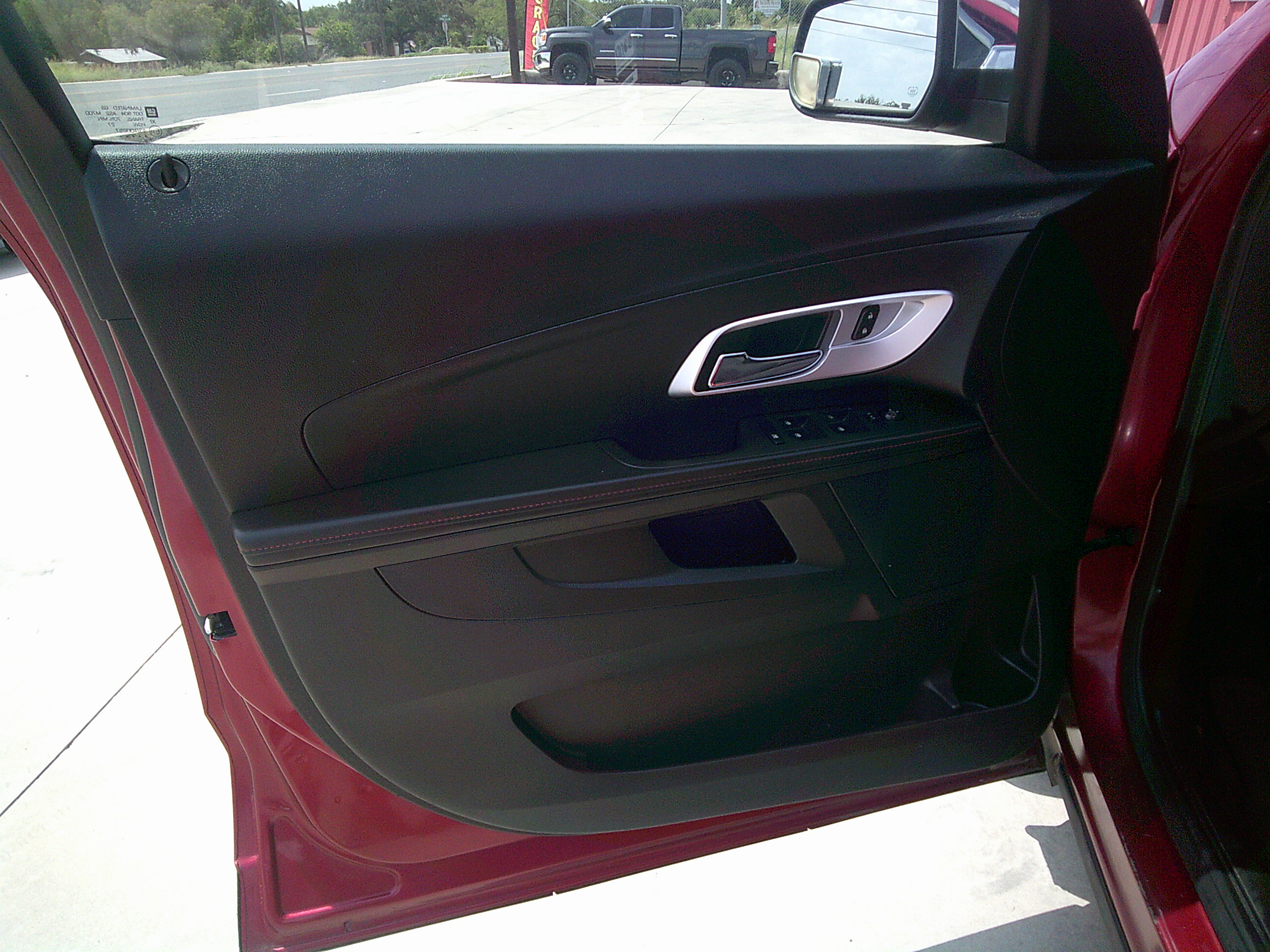 Used 2015 Chevrolet Equinox LT FWD image 13