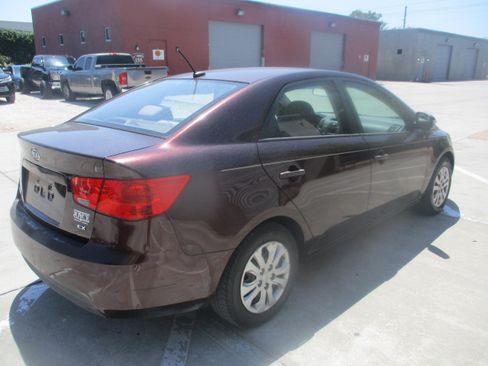 Used 2010 Kia Forte EX image 8