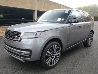 New 2025 Land Rover Range Rover SE
