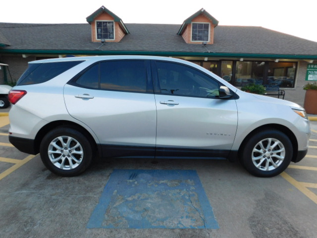 Used 2019 Chevrolet Equinox FWD LS image 10