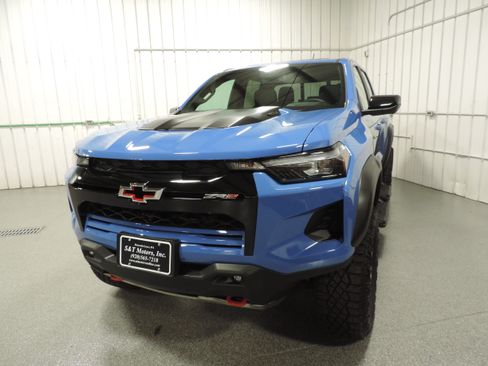 Used 2025 Chevrolet Colorado 4x4 Crew Cab ZR2 image 5