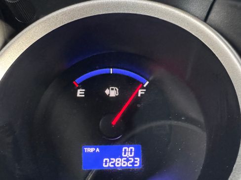 Used 2007 Honda Fit Sport image 3