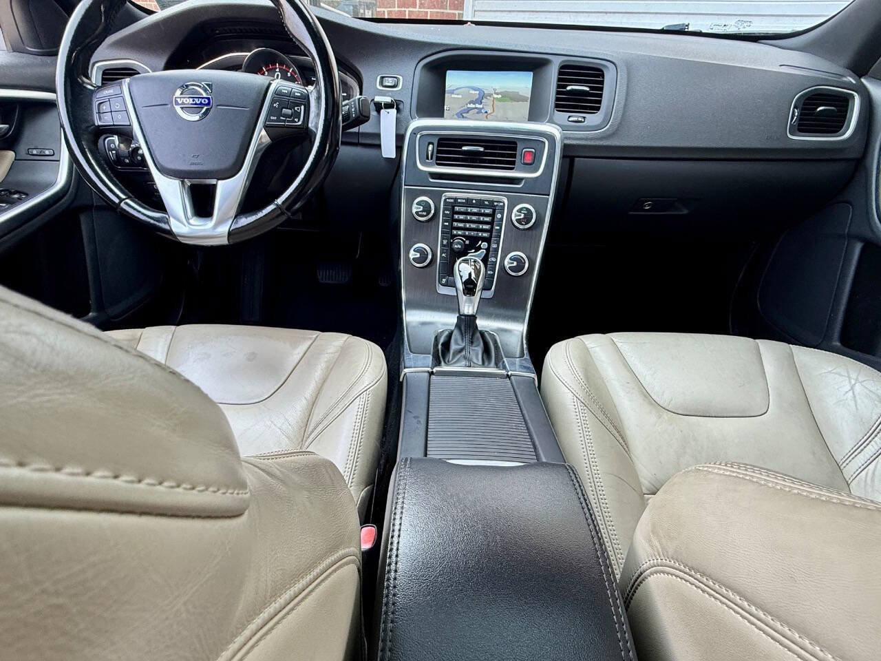 Used 2015 Volvo S60 T6 FWD image 3