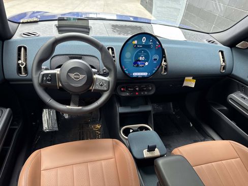 Certified 2025 MINI Cooper Countryman S AWD/4WD image 7