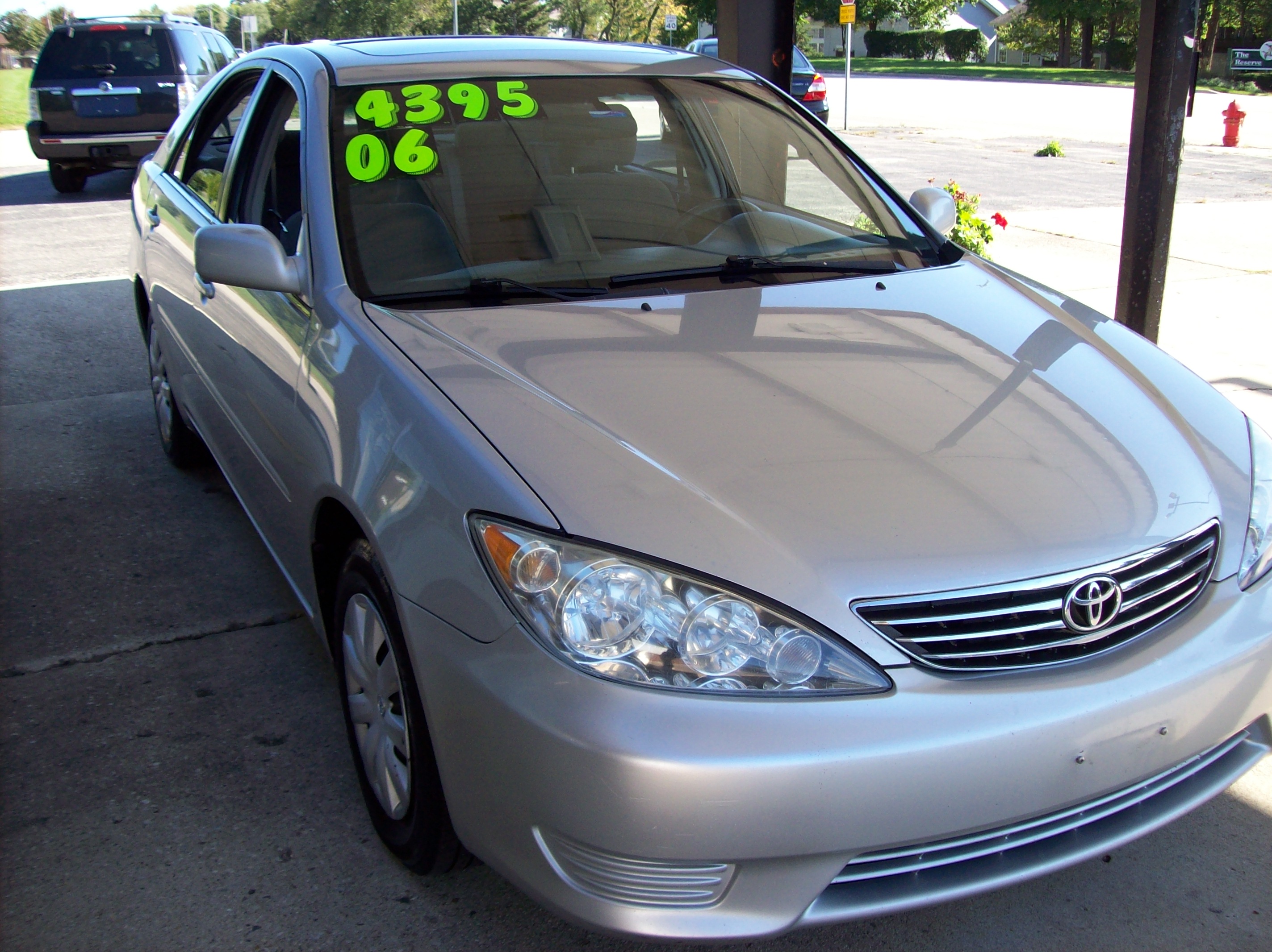 Used 2006 Toyota Camry LE Sedan 4D FWD image 3