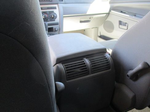 Used 2007 Jeep Grand Cherokee Laredo image 23