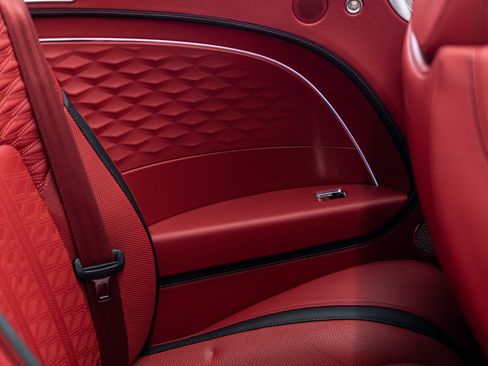 Used 2025 Bentley Continental GTC Speed image 59