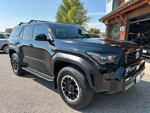 Used 2025 Toyota 4Runner 4WD TRD-Off Road image 2