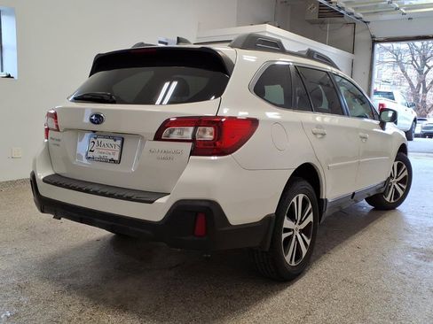 Used 2018 Subaru Outback 3.6R Limited image 4