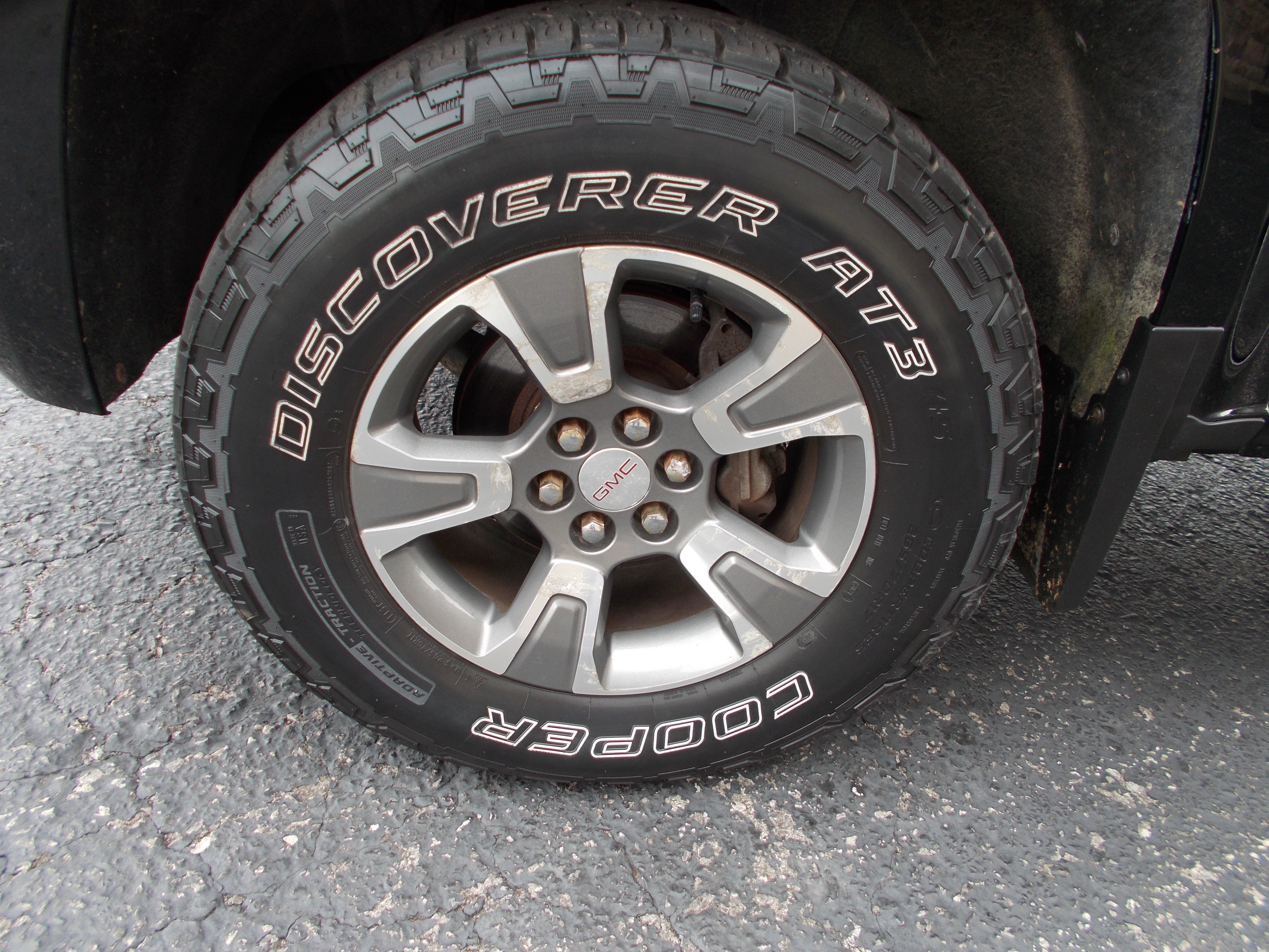 Used 2017 GMC Canyon 4x4 Crew Cab SLE image 9