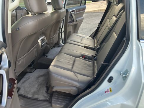 Used 2015 Lexus GX 460 Luxury AWD/4WD image 15