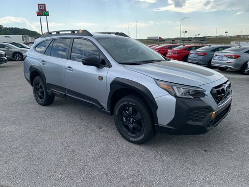 Used 2024 Subaru Outback Wilderness image 10