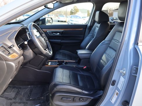 Used 2020 Honda CR-V Touring image 12