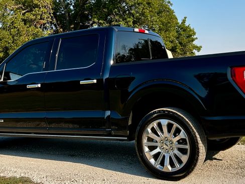 Used 2023 Ford F150 4x4 SuperCrew Hybrid image 4