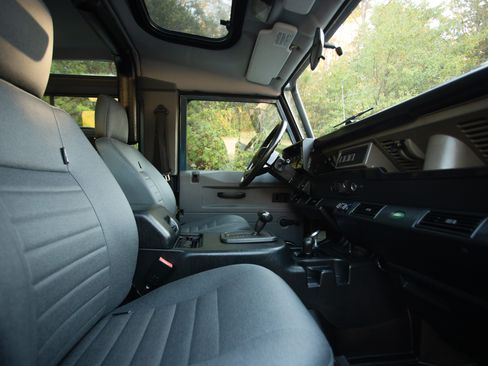 Used 1997 Land Rover Defender 90 image 15