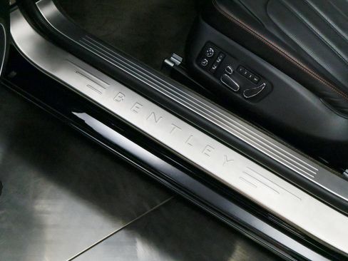 Used 2013 Bentley Continental GTC image 27
