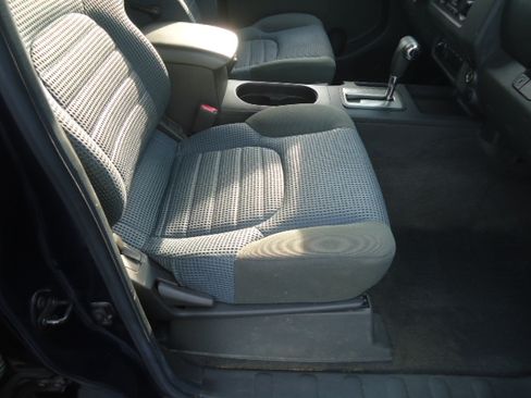 Used 2006 Nissan Frontier SE image 16