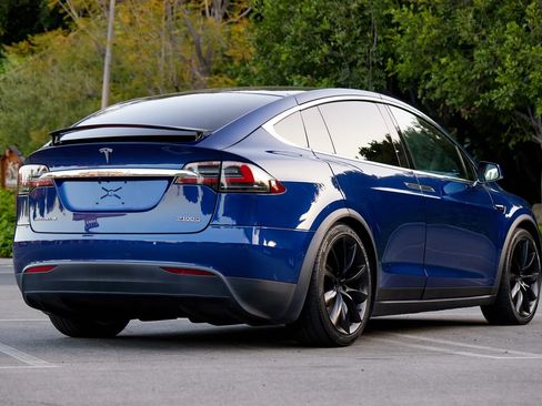 Used 2018 Tesla Model X Performance image 6