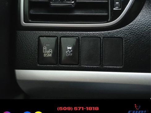 Used 2016 Toyota Camry XSE image 14