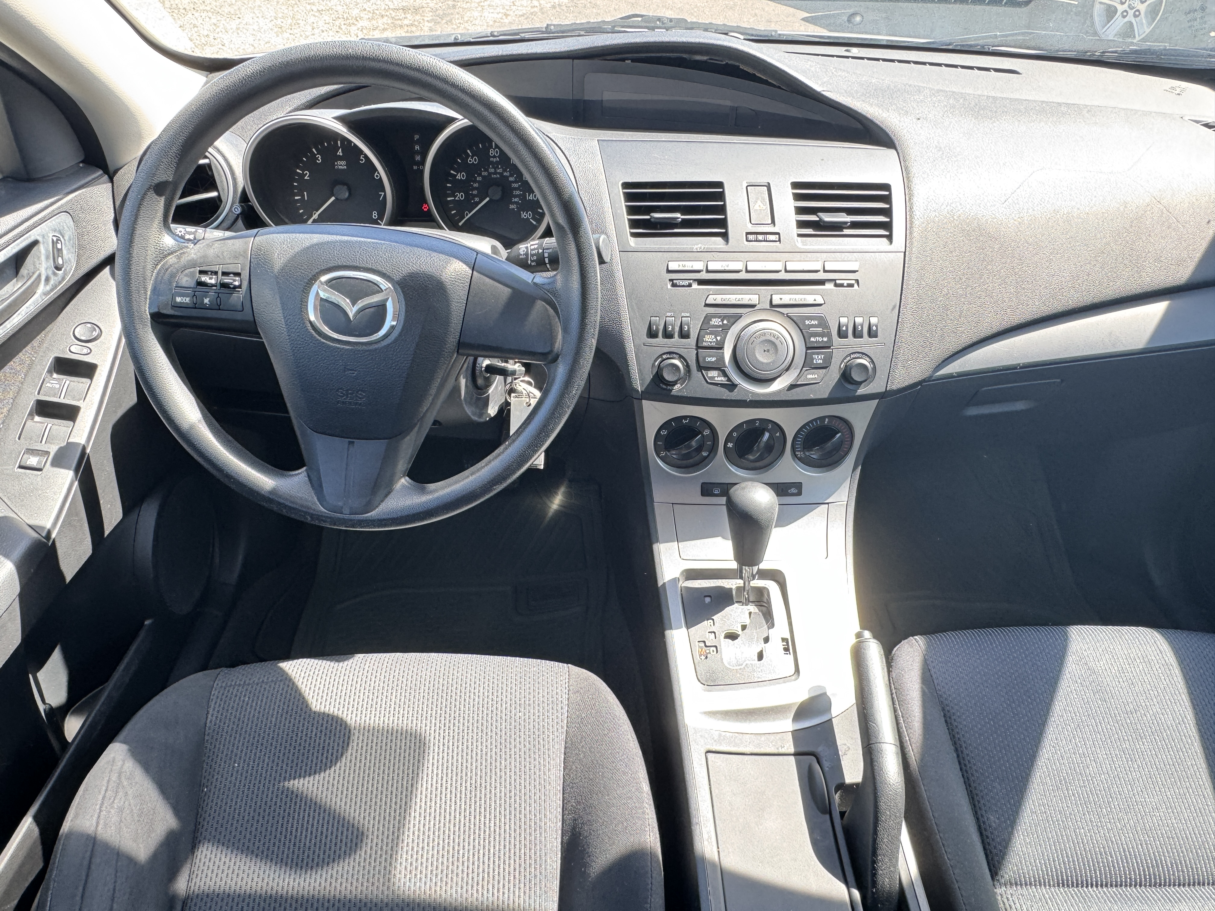 Used 2011 MAZDA MAZDA3 i Sport Sedan FWD image 21
